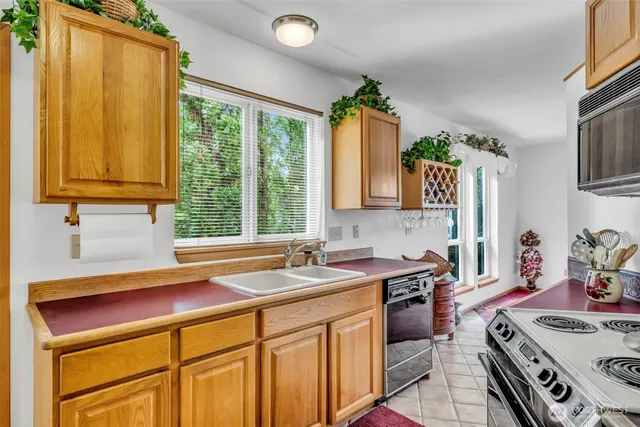 $699,000 | 303 North B Street, Roslyn, WA 98941