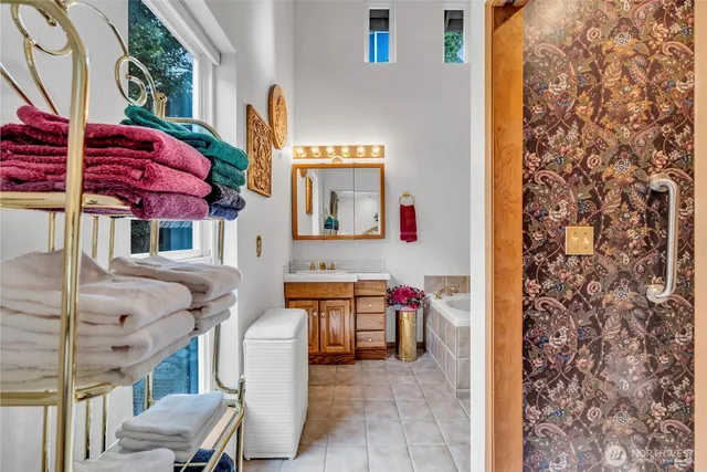 $699,000 | 303 North B Street, Roslyn, WA 98941