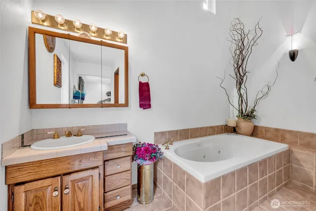 $699,000 | 303 North B Street, Roslyn, WA 98941