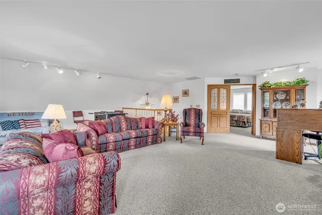 $699,000 | 303 North B Street, Roslyn, WA 98941