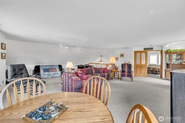 $699,000 | 303 North B Street, Roslyn, WA 98941