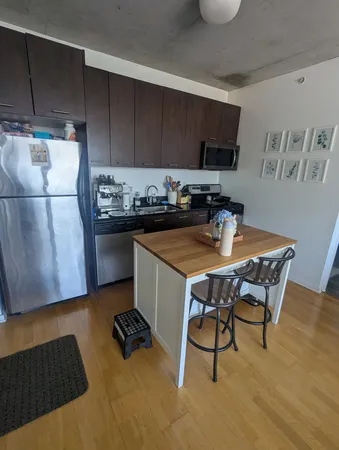 $2,600 | 659 West Randolph Street, Unit 711, Chicago, IL 60661