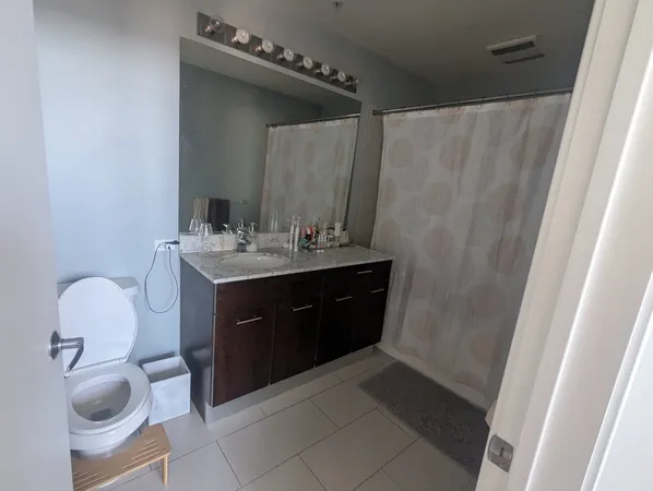 $2,600 | 659 West Randolph Street, Unit 711, Chicago, IL 60661