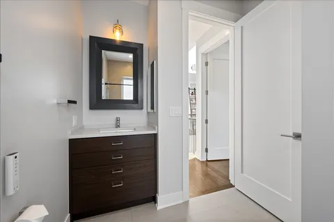 $2,500,000 | 2901 North Burling Street, Chicago, IL 60657