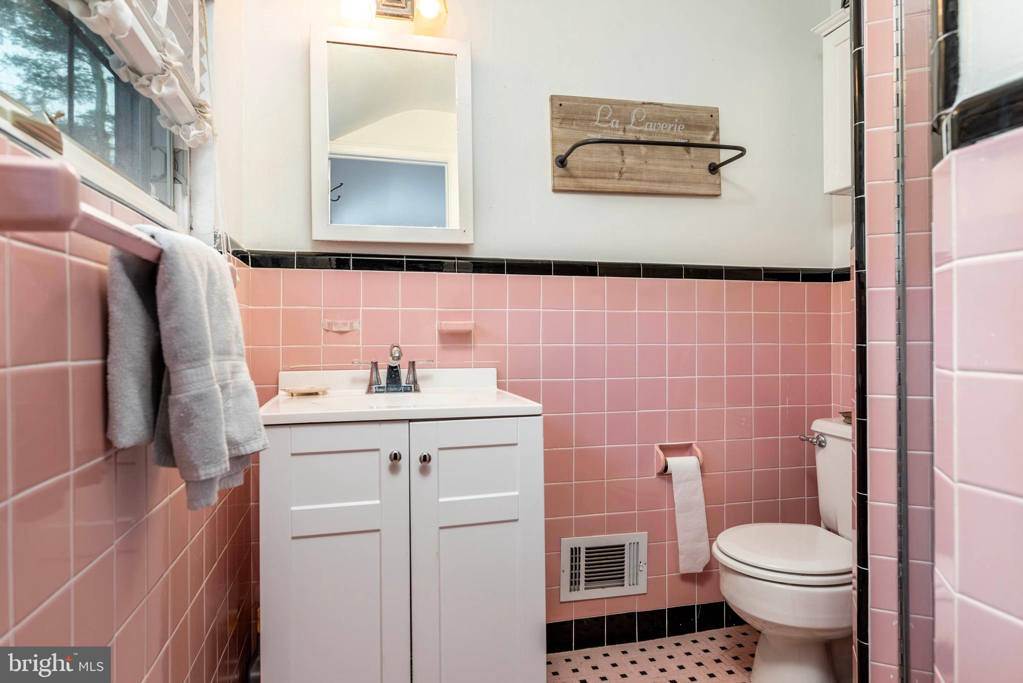 725 Woodfield Road Villanova, PA 19085 - Photo 20 of 25