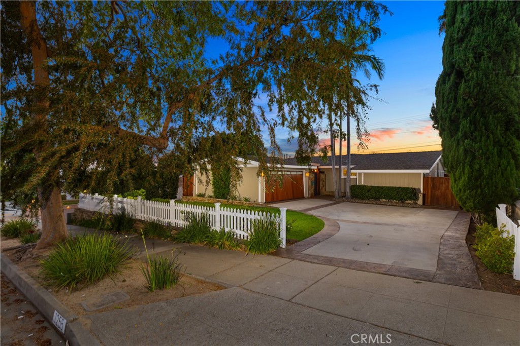 1255 Hastings Ranch Drive Pasadena, CA 91107 - Photo 5 of 77