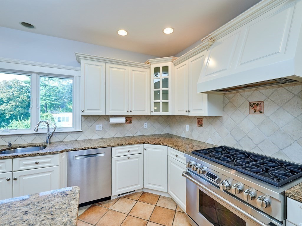 20 Garland Road Newton, MA 02459 - Photo 2 of 41 Gallery Image 2