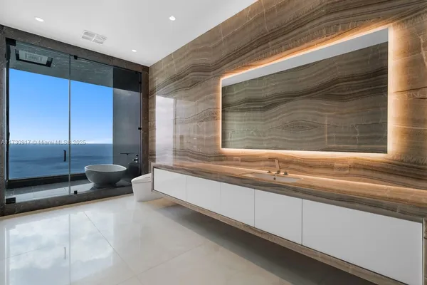 $100,000 | 17901 Collins, Unit PH4705, Sunny Isles Beach, FL 33160