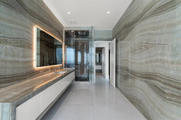 $100,000 | 17901 Collins, Unit PH4705, Sunny Isles Beach, FL 33160