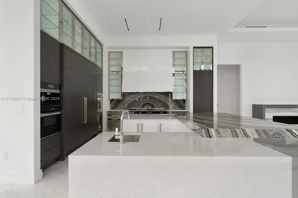 $100,000 | 17901 Collins, Unit PH4705, Sunny Isles Beach, FL 33160