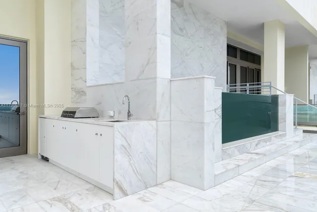 $100,000 | 17901 Collins, Unit PH4705, Sunny Isles Beach, FL 33160