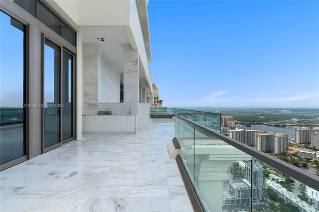 $100,000 | 17901 Collins, Unit PH4705, Sunny Isles Beach, FL 33160