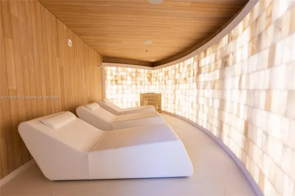 $100,000 | 17901 Collins, Unit PH4705, Sunny Isles Beach, FL 33160