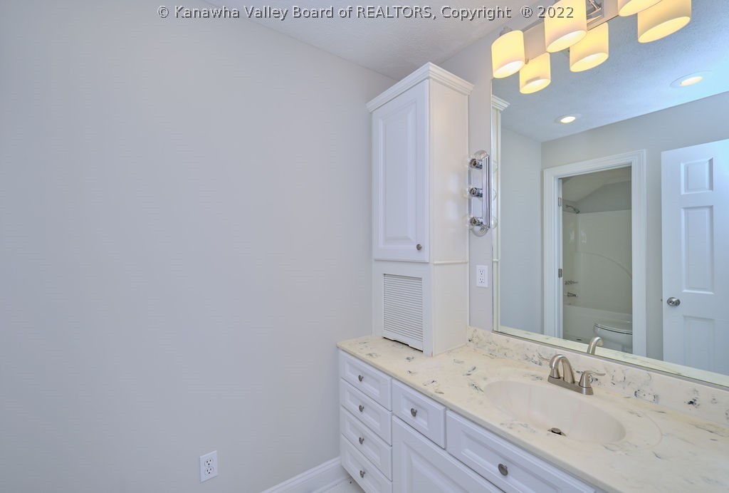 137 Newcomer Road South Charleston, WV 25309 - Photo 43 of 50 Gallery Image 43