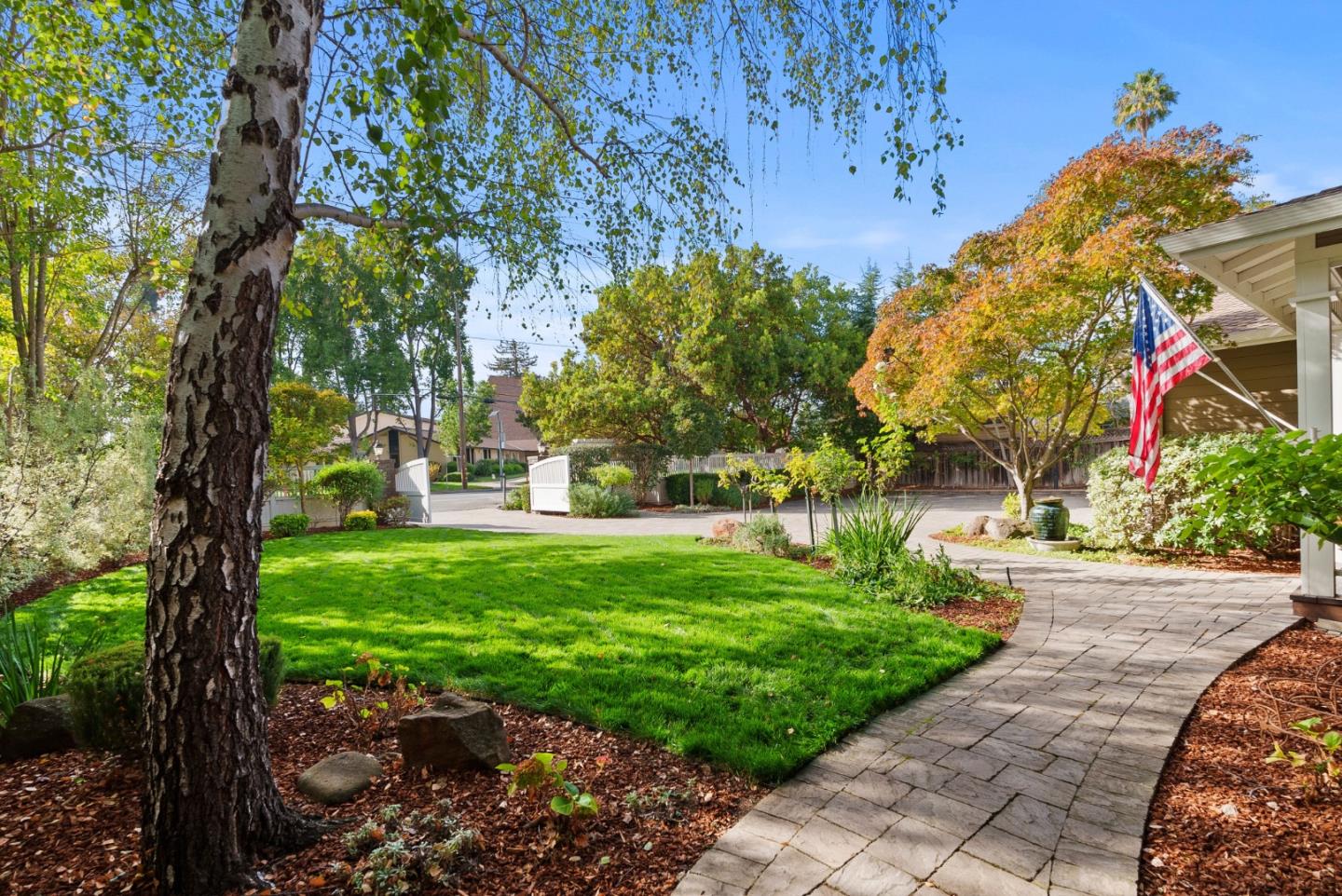 1335 Grant Road Los Altos, CA 94024 - Photo 4 of 103 Gallery Image 4