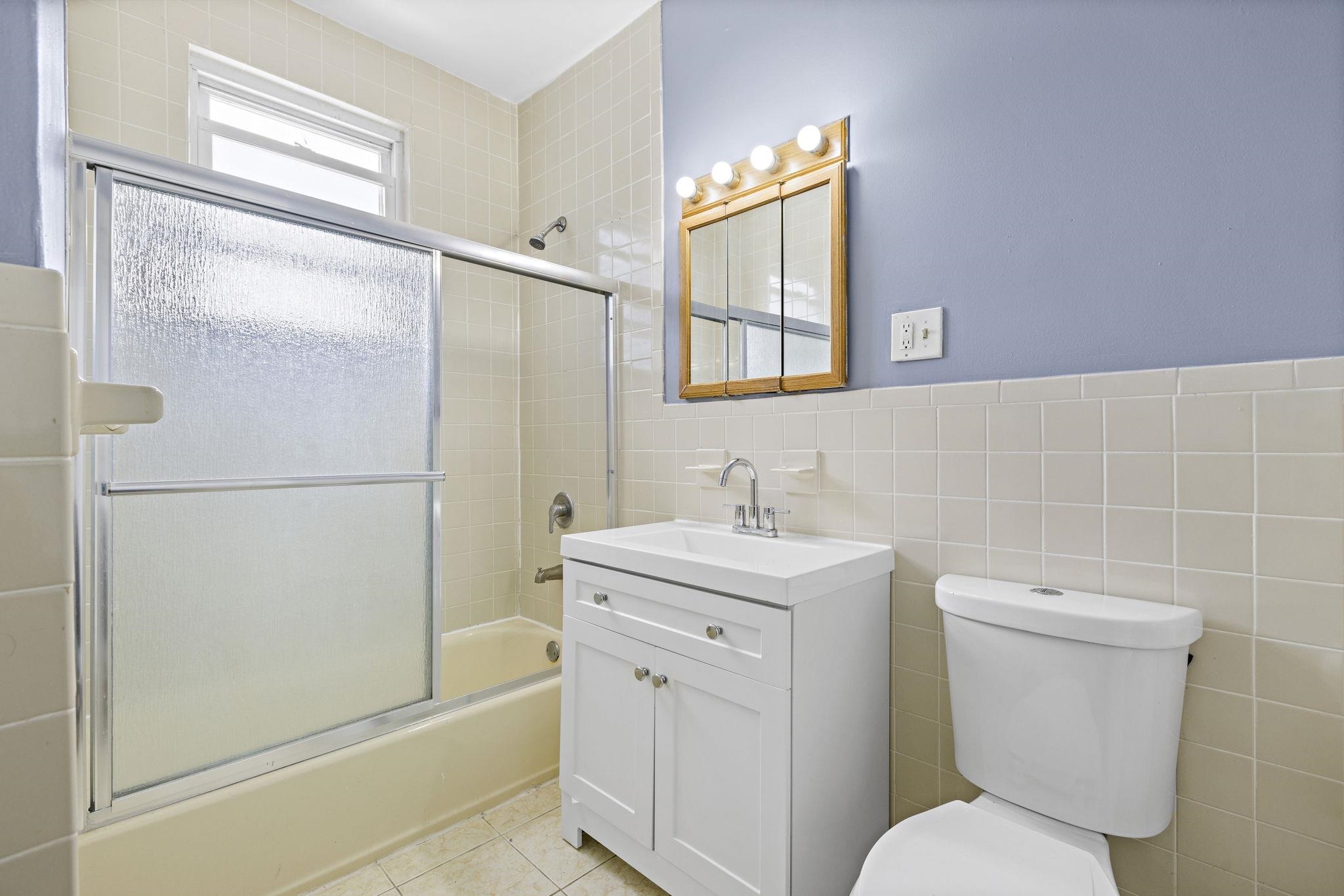 209 Danforth Avenue, Unit 2 Jersey City, NJ 07305 - Photo 13 of 15 Gallery Image 13
