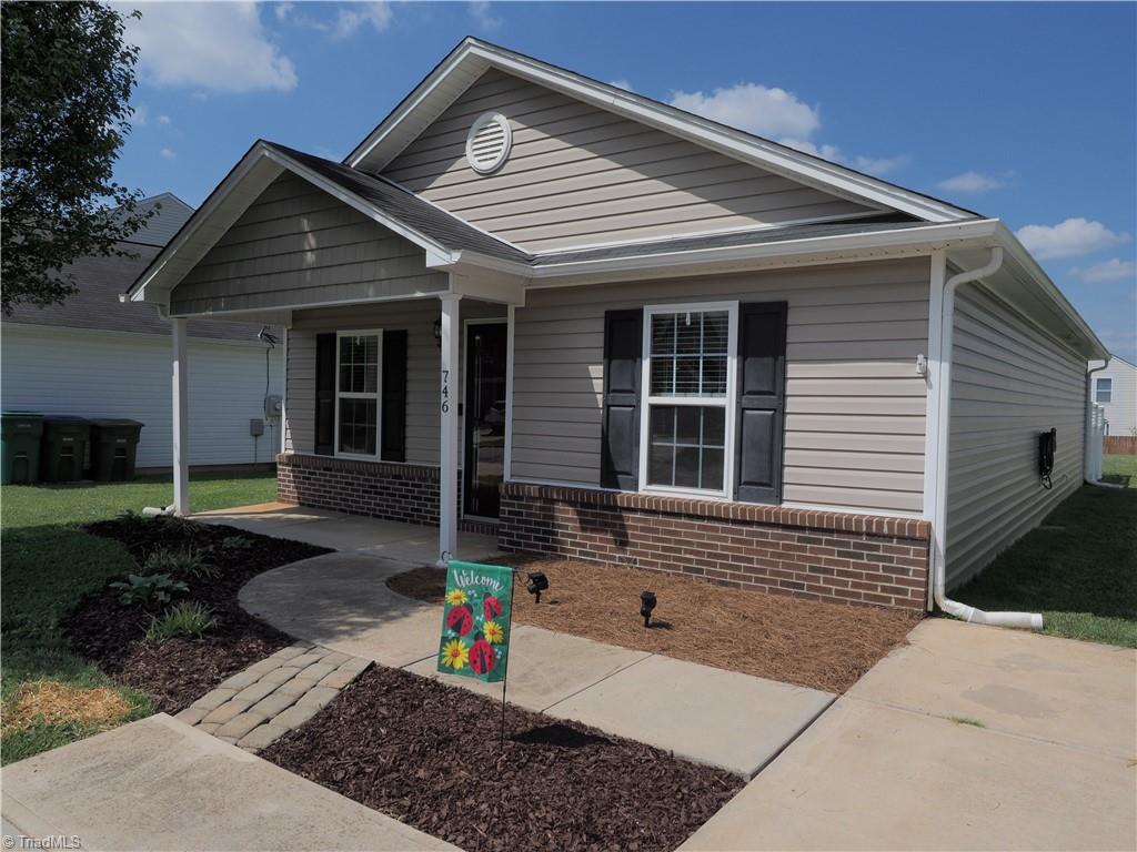 746 Bitting Hall Circle Rural Hall, NC 27045 - Photo 3 of 25
