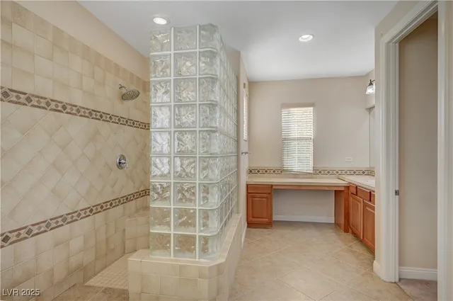 $1,049,999 | 960 White Feather Lane, Las Vegas, NV 89138