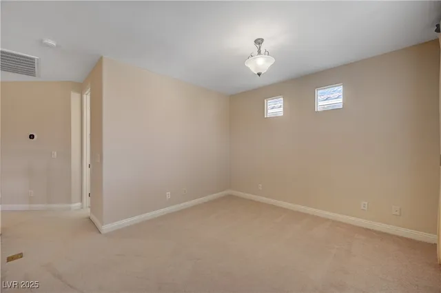 $1,049,999 | 960 White Feather Lane, Las Vegas, NV 89138