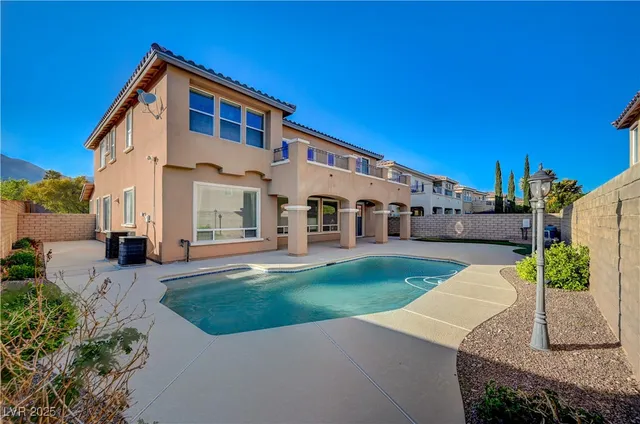 $1,049,999 | 960 White Feather Lane, Las Vegas, NV 89138