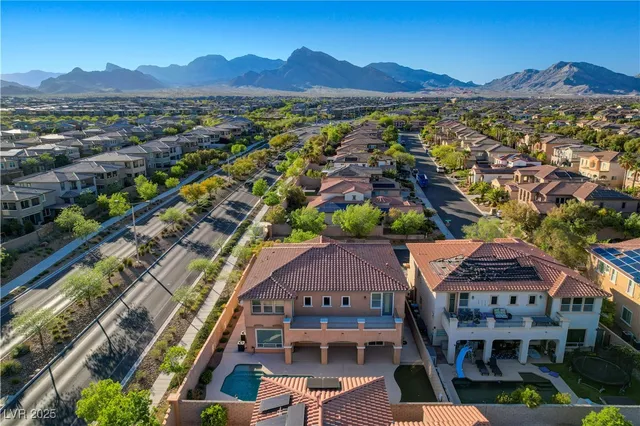 $1,049,999 | 960 White Feather Lane, Las Vegas, NV 89138