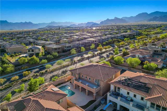 $1,049,999 | 960 White Feather Lane, Las Vegas, NV 89138