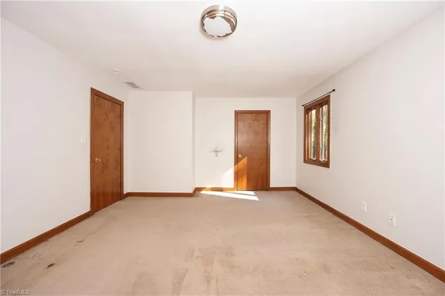 $169,900 | 1138 Edgebrook Drive, Winston-Salem, NC 27106