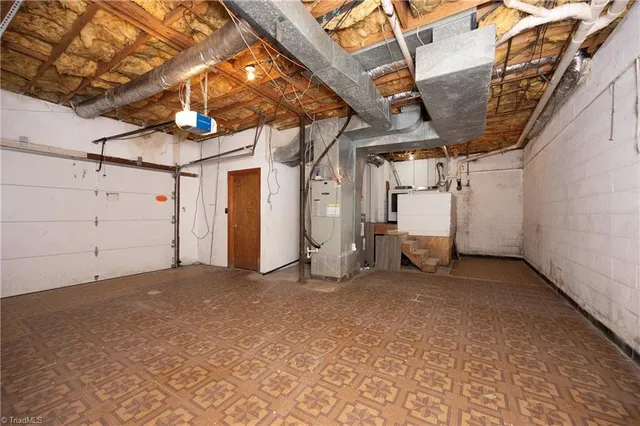 $169,900 | 1138 Edgebrook Drive, Winston-Salem, NC 27106