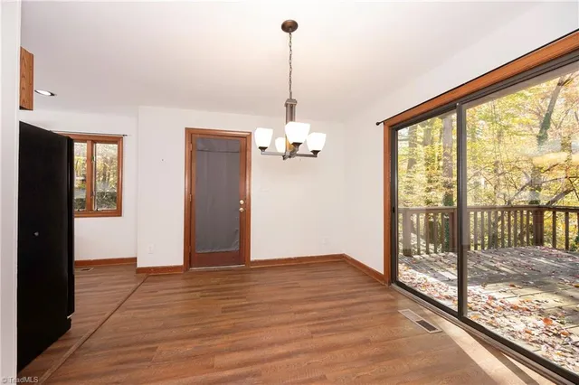 $169,900 | 1138 Edgebrook Drive, Winston-Salem, NC 27106