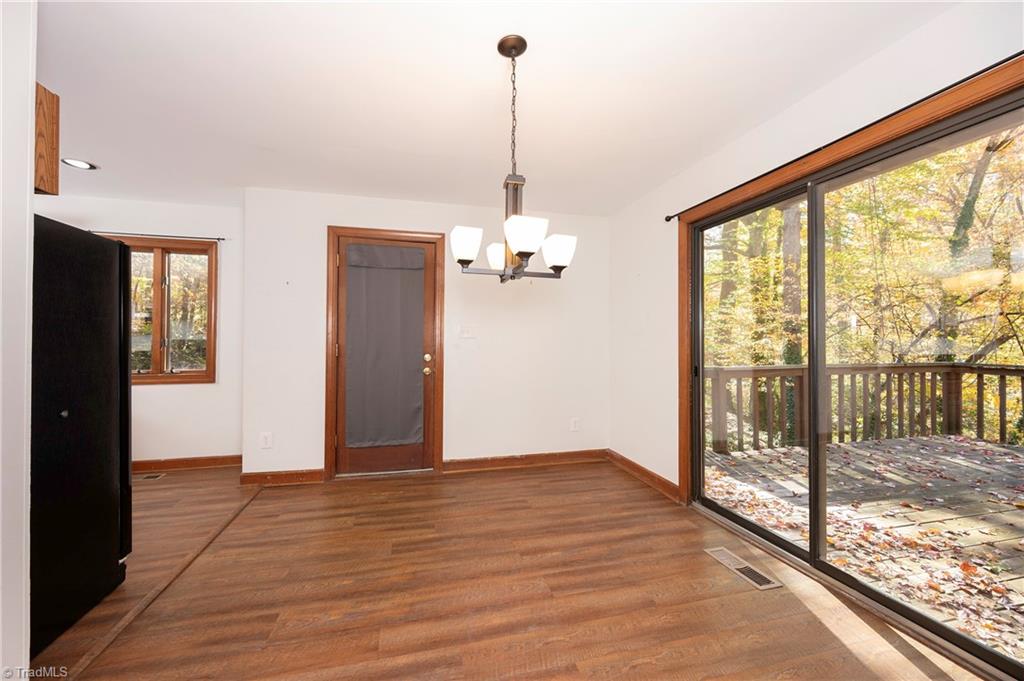 1138 Edgebrook Drive Winston-Salem, NC 27106 - Photo 8 of 33