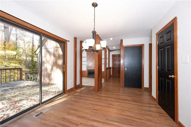 $169,900 | 1138 Edgebrook Drive, Winston-Salem, NC 27106