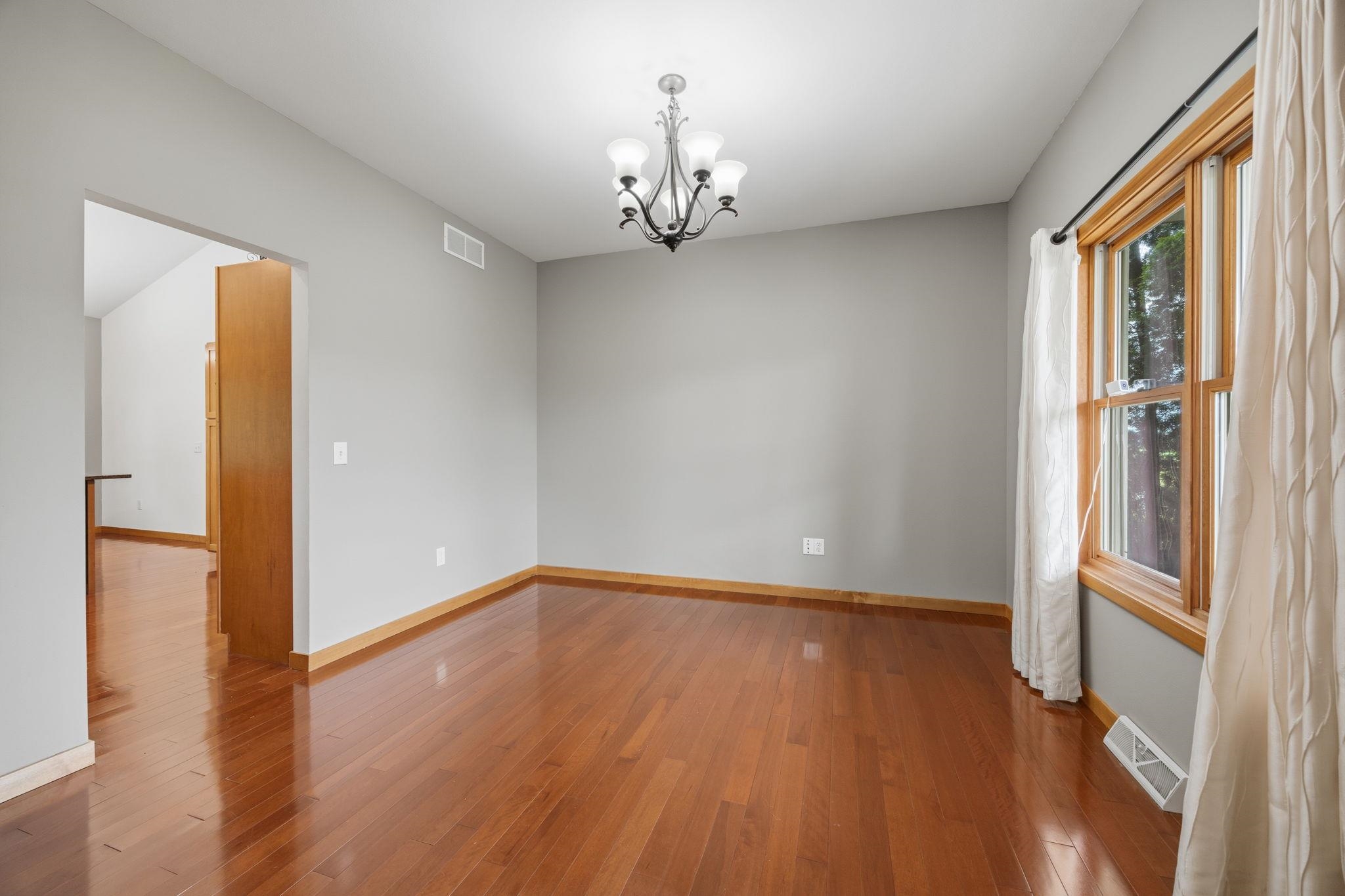 401 Highland Road Cambridge, WI 53523 - Photo 25 of 90