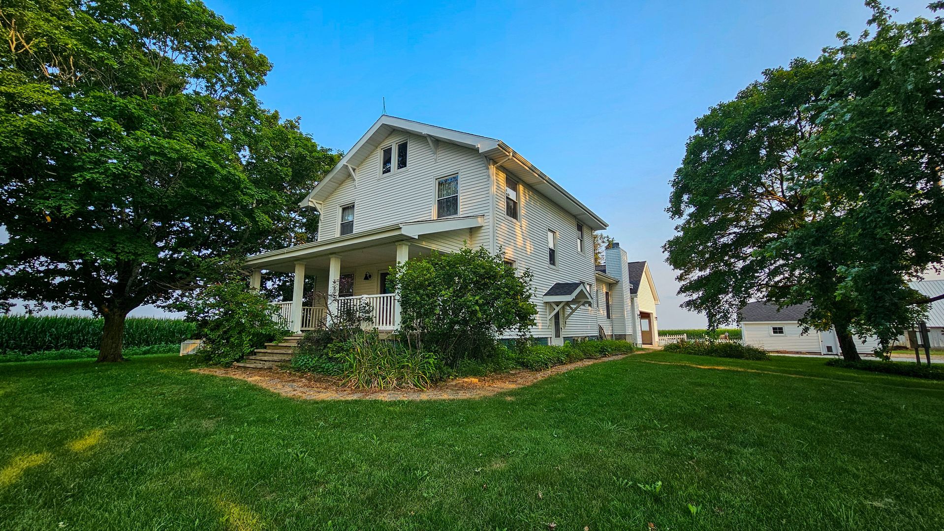 11726 Cardinal Road Dewitt, IL 61735 - Photo 1 of 34 Gallery Image 1