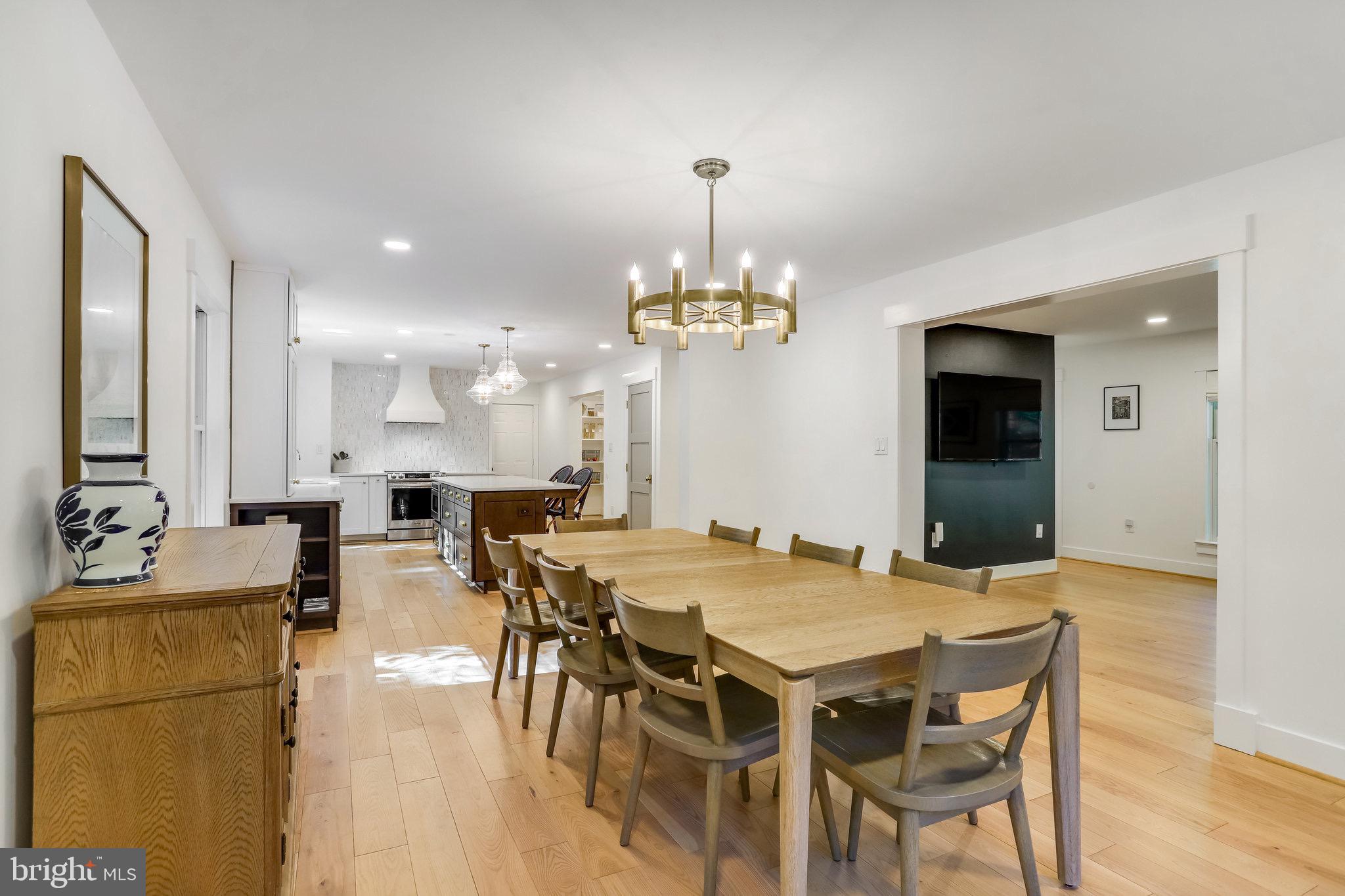 19012 Cattail Lane Poolesville, MD 20837 - Photo 8 of 81