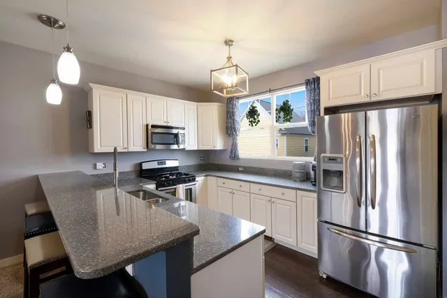 $3,500 | 5 River Row, Ottawa, IL 61350