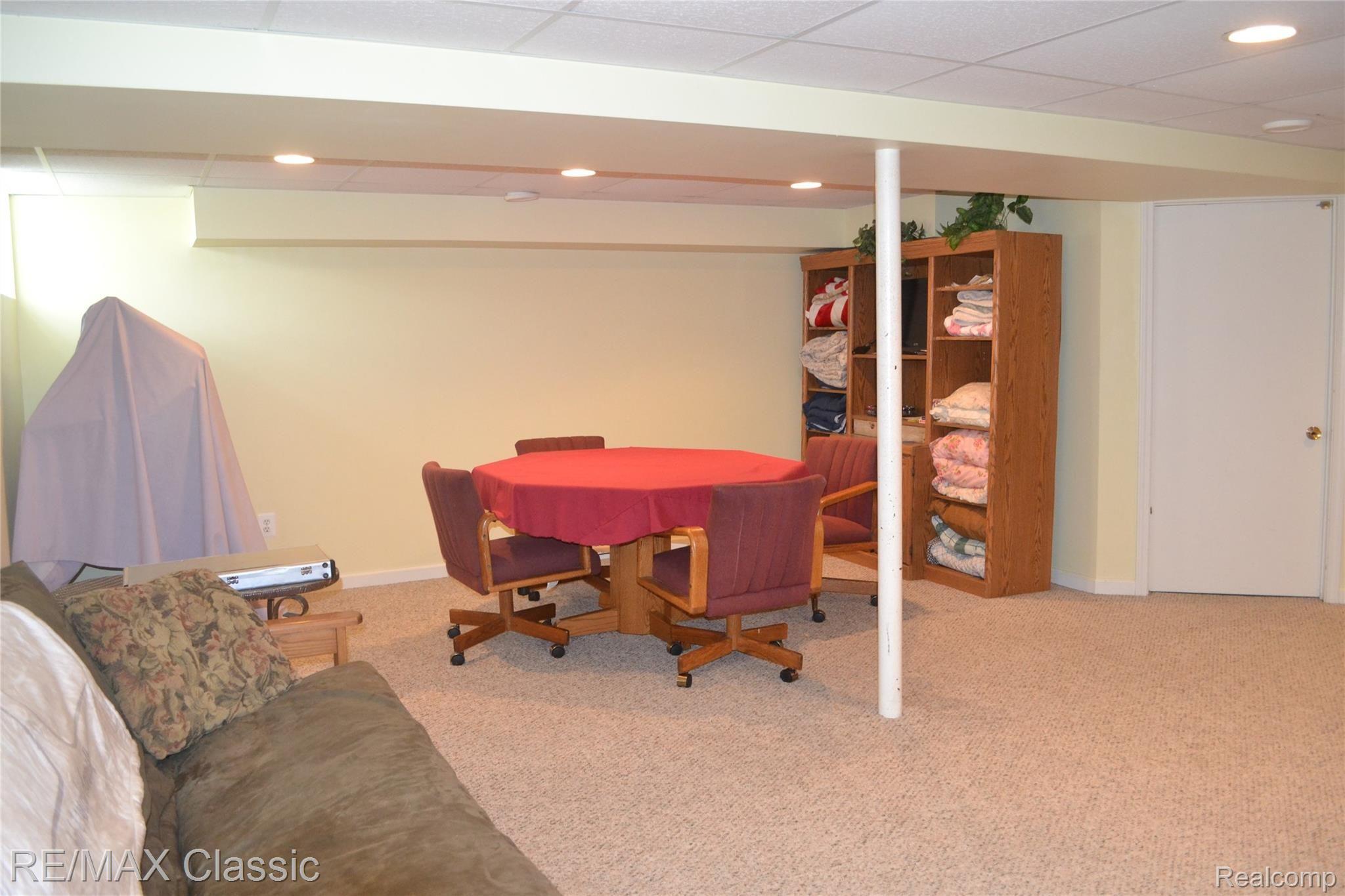 3901 East Commerce Road Commerce Township, MI 48382 - Photo 25 of 44 Rec Room