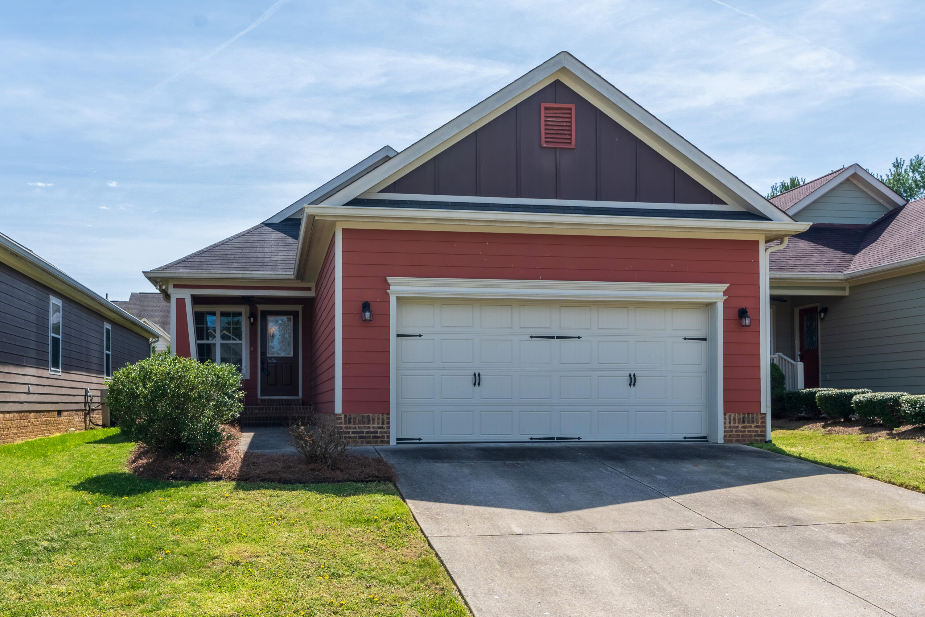 10. 124 Fieldstone Commons - Exterior