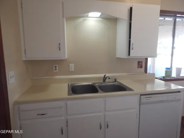 $188,000 | 5325 Fairbanks Drive, El Paso, TX 79924