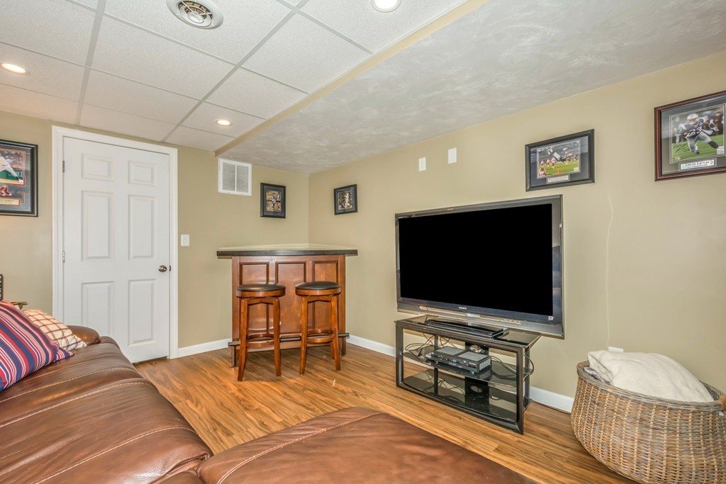 160 Newell Road Holden, MA 01520 - Photo 26 of 30 Gallery Image 26