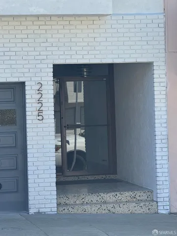 $2,488,000 | 2225 Vicente Street, San Francisco, CA 94116