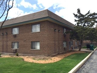 444 Spring Road, Unit 9 Elmhurst, IL 60126 - Photo 2 of 18