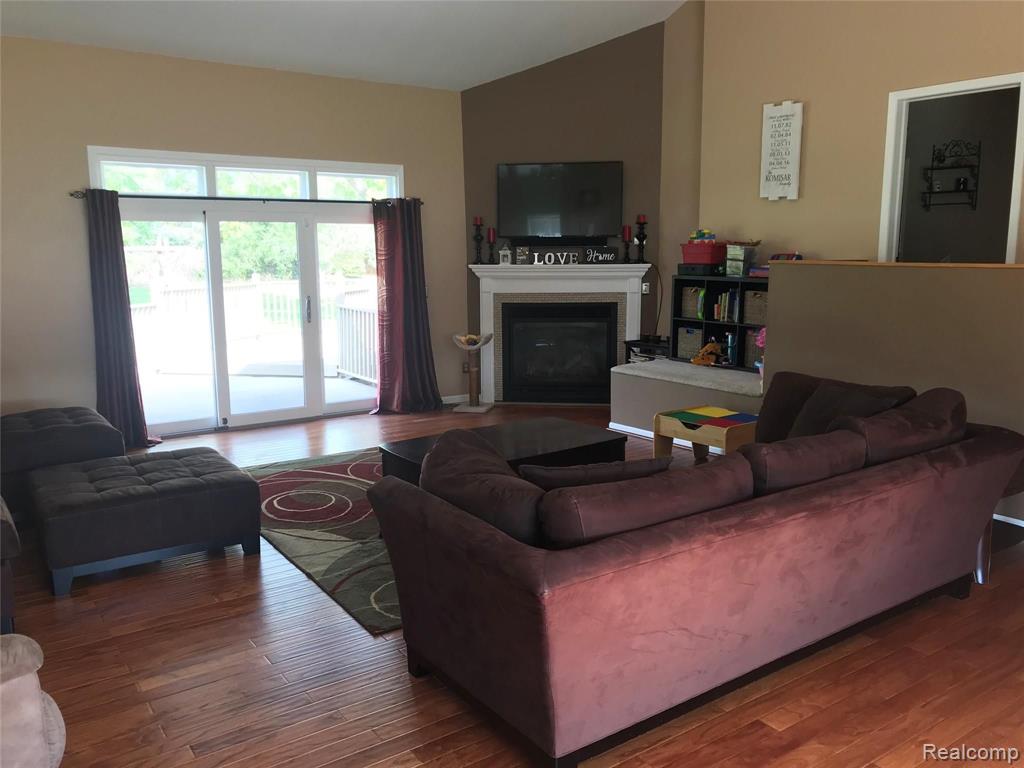 2232 Lasalle Road Monroe, MI 48162 - Photo 8 of 48