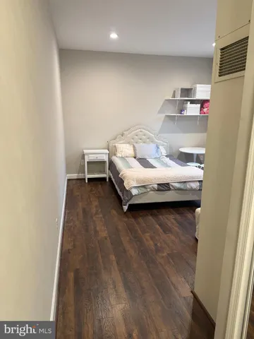 $269,900 | 333 2nd Street Northeast, Unit 305, Washington, DC 20002