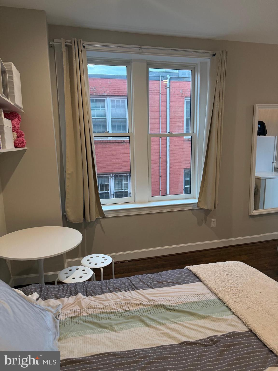 333 2nd Street Northeast, Unit 305 Washington, DC 20002 - Photo 13 of 17 a room with furniture and window