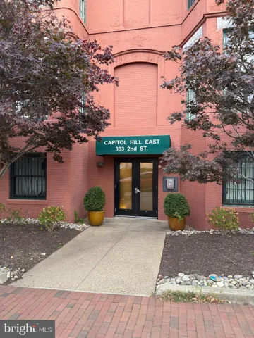 $269,900 | 333 2nd Street Northeast, Unit 305, Washington, DC 20002