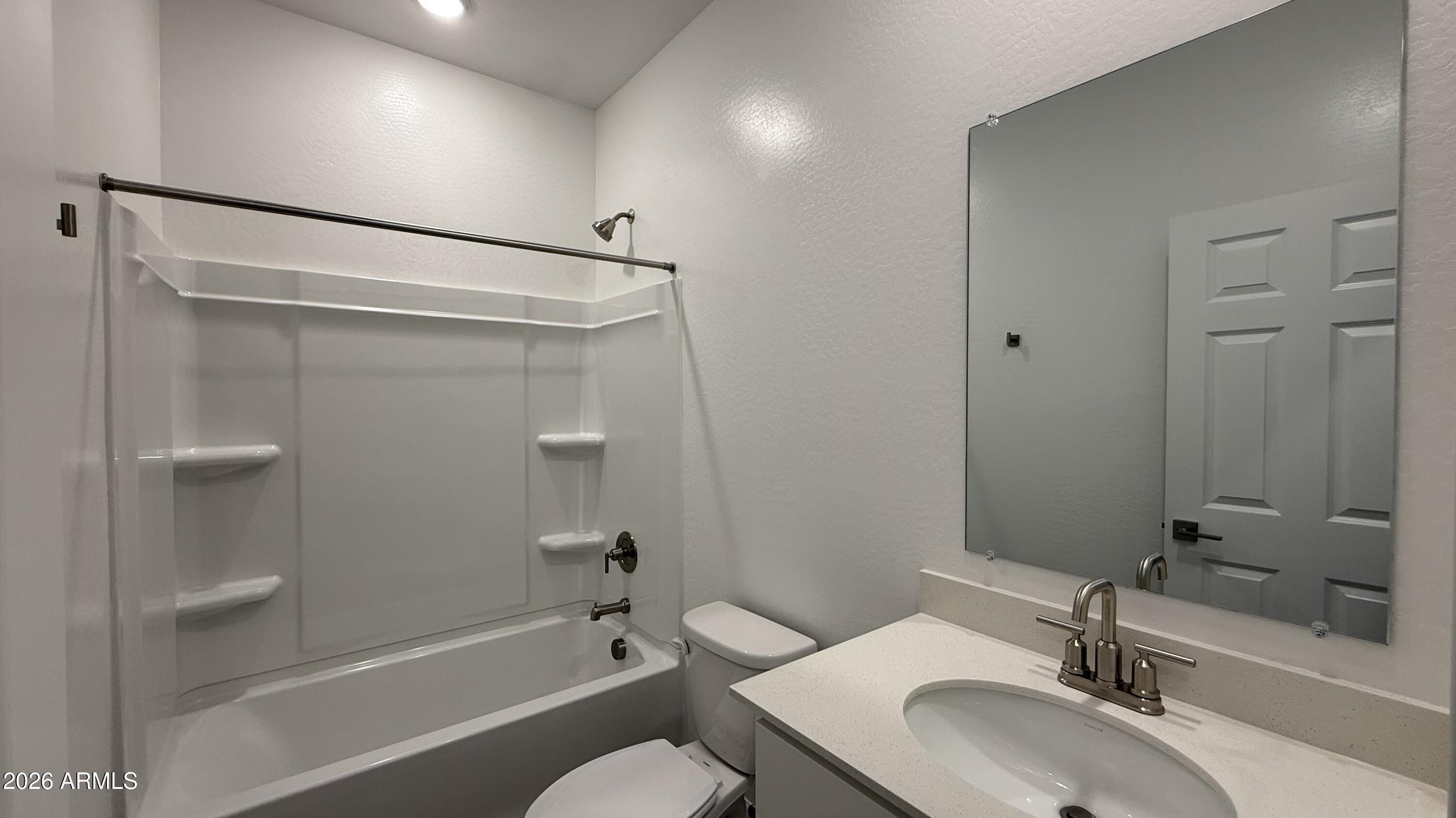 47663 West Moeller Road Maricopa, AZ 85139 - Photo 11 of 33 010 - Bathroom 2