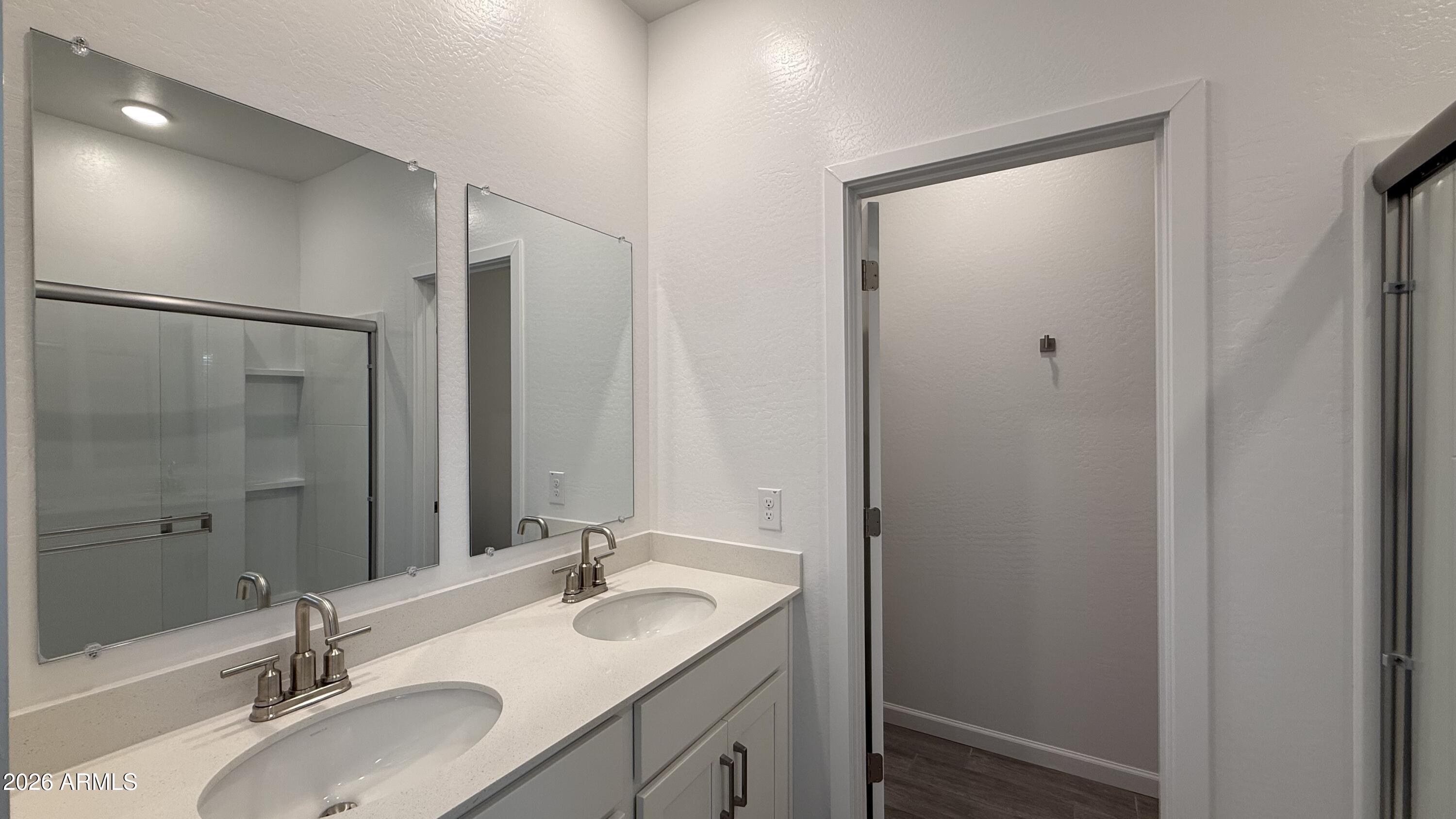 47663 West Moeller Road Maricopa, AZ 85139 - Photo 19 of 33 018 - Primary Bathroom
