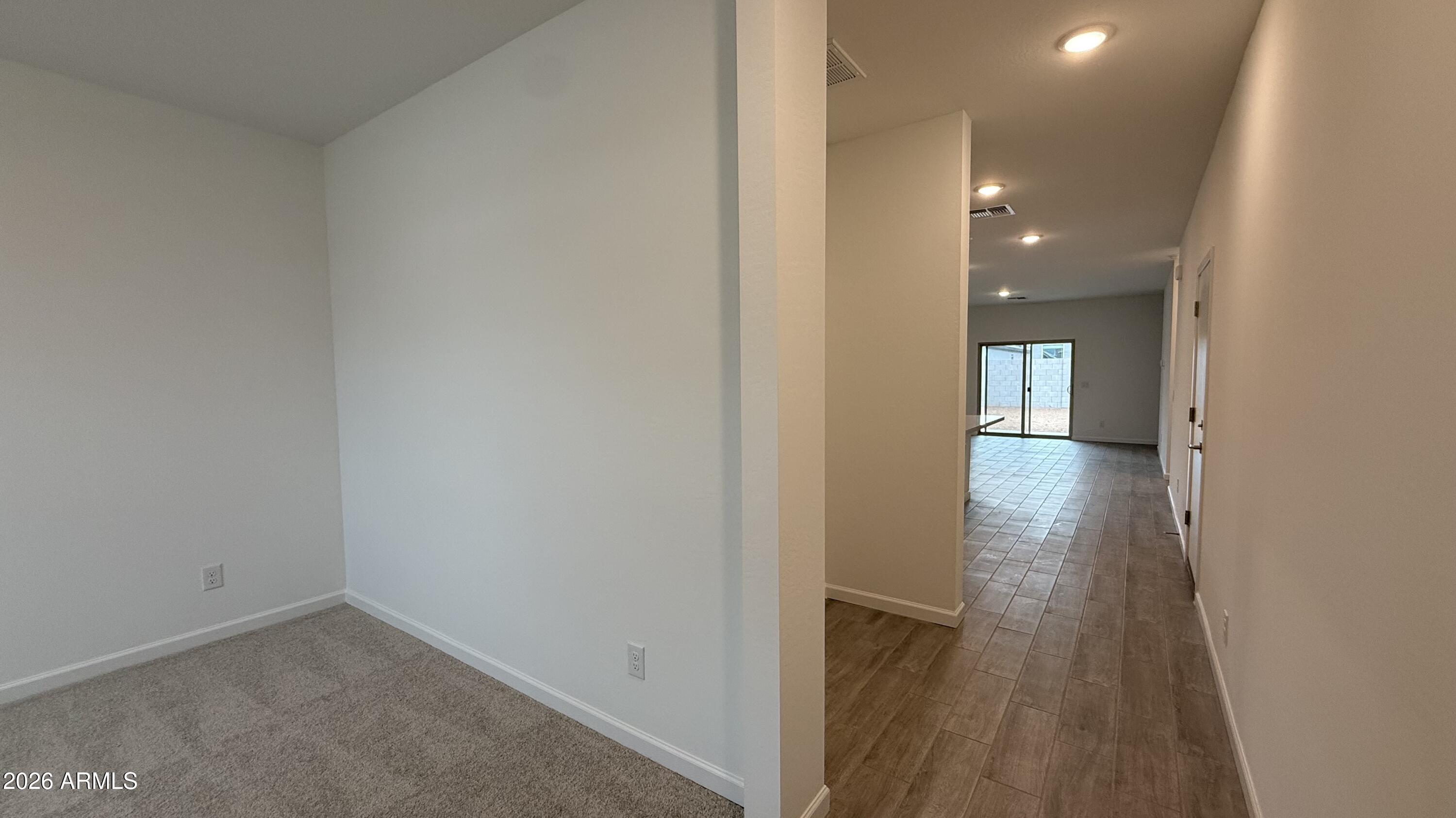47663 West Moeller Road Maricopa, AZ 85139 - Photo 4 of 33 03 - Foyer