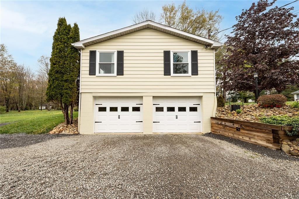 21 Patterson School Road Grove City, PA 16127 - Photo 4 of 46