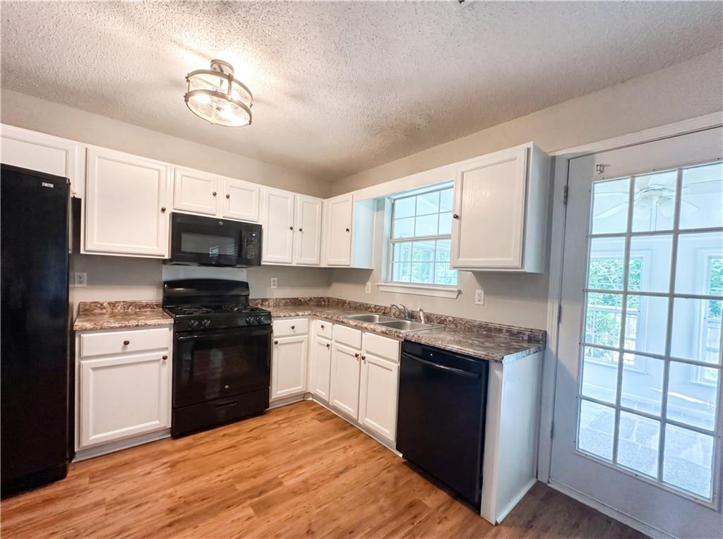 3167 River Oak Road Decatur, GA 30034 - Photo 2 of 18